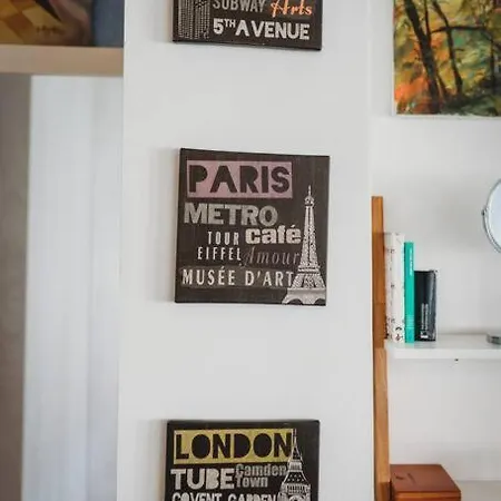 Cozy Nest In Quiet Neighbourhood, Free Parking *