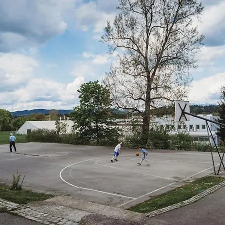 Cozy Nest In Quiet Neighbourhood, Free Parking